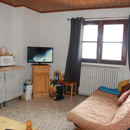 Апартаменты Appt Lassus Village Centre *
