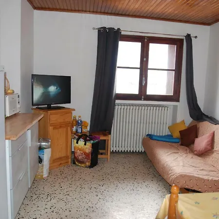 Appt Lassus Village Centre Апартаменты *